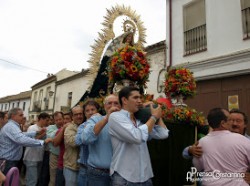 Traslado de la Virgen de El Robledo en Romería. 