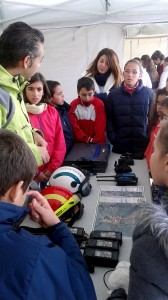Talleres sobre emergencia con escolares de Alanís. Foto: Delegación de Gobierno de la Junta de Andalucía.