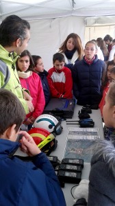 Talleres sobre emergencia con escolares de Alanís. Foto: Delegación de Gobierno de la Junta de Andalucía.