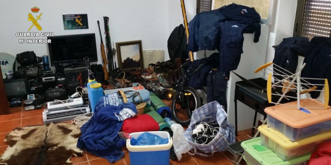 La Guardia Civil detiene al autor de varios robos en interior de viviendas den Guadalcanal