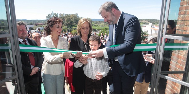 El Pedroso cuenta con un nuevo centro cultural gracias a la colaboración de la Fundación Lara