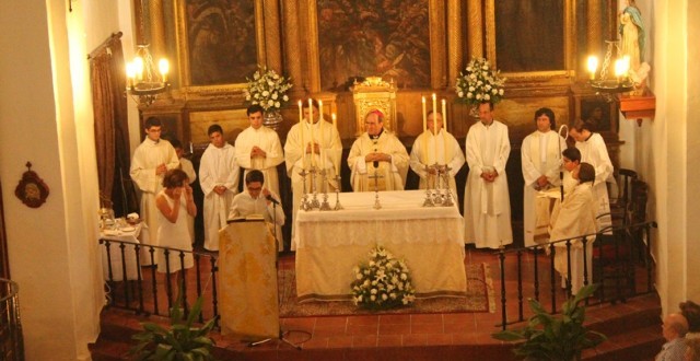 El Arzobispo de Sevilla inauguró la casa de Formación del Movimiento Cultural Cristiano de Guadalcanal