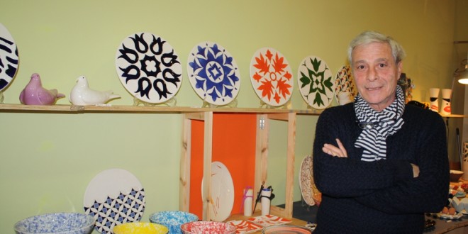 El italiano Giovanni Cicorella potencia la cerámica artesanal en su taller Cazalla Lab