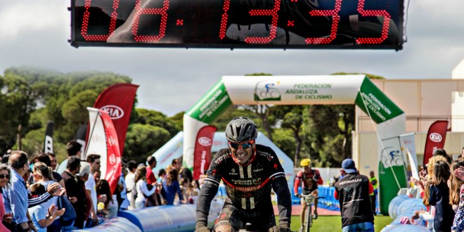El ciclista cazallero Santiago Beltrán se proclama subcampeón de Andalucía Master 50 en el Campeonato de Andalucía de Ultramaratón BTT
