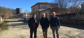 Adif y el Ayuntamiento de Cazalla estudian crear un alojamiento turístico en la estación de tren